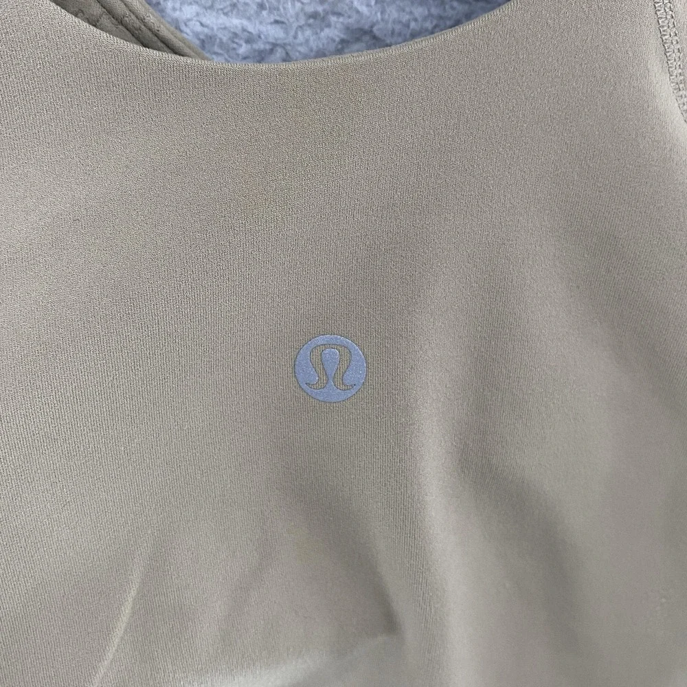 Lululemon Align Crop Tank Top Womens 6 Beige V Neck Built In‎ Bra Yoga Gym